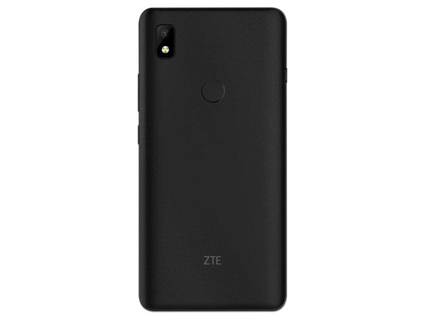 Smartphone ZTE Blade L210:
Procesador Quad Core (hasta 1.4 GHz),
Memoria RAM de 1GB, Almacenamiento de 32GB,
Pantalla LED Multi Touch de 6