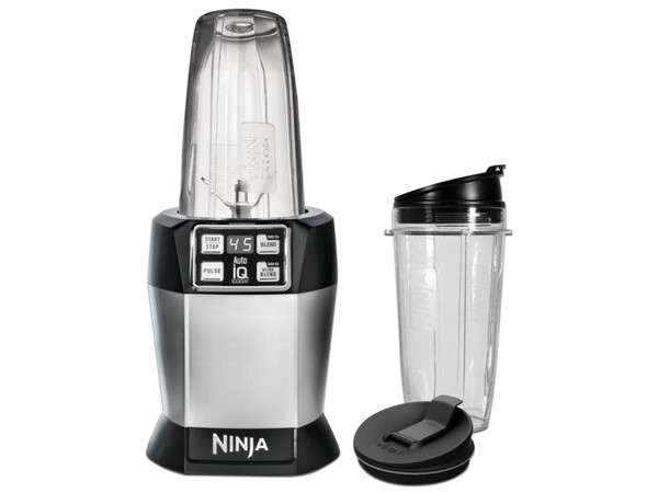 Licuadora Nutri Ninja BL480, Función Auto IQ, 1000W, 1 Vaso de 24 Oz con Tapa, 1 Vaso de 18 Oz con Tapa, Acero Inoxidable, Color Plata.