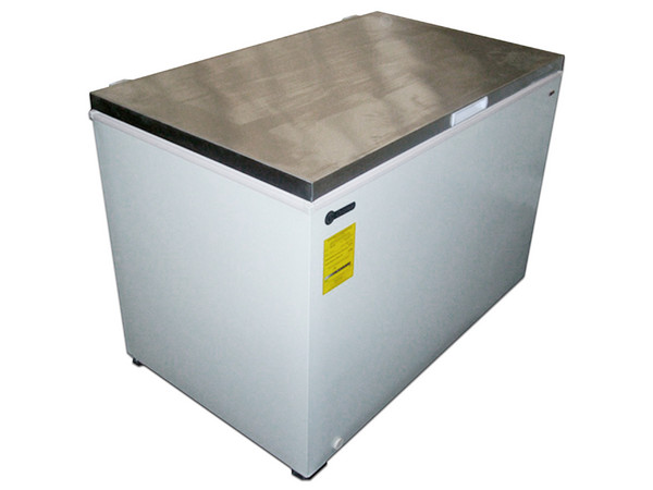 Congelador Criotec CTCC-10 de 15 Pies Cúbicos, 378 Litros, 115V, Tapa Cofre Acero Inoxidable, Color Blanco.