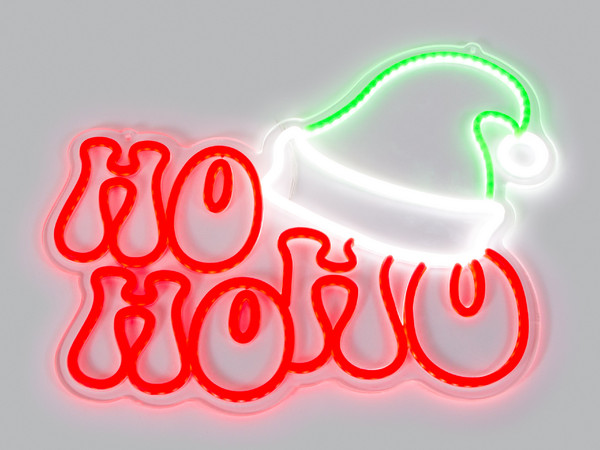 Neón Ho Ho Ho, Luces LED Decorativas (42×32 cm).
Inspirado en la magia de Santa Claus. Su luz brillante y colorida aporta diversión y personalidad, creando un ambiente navideño acogedor y sumamente atractivo.
