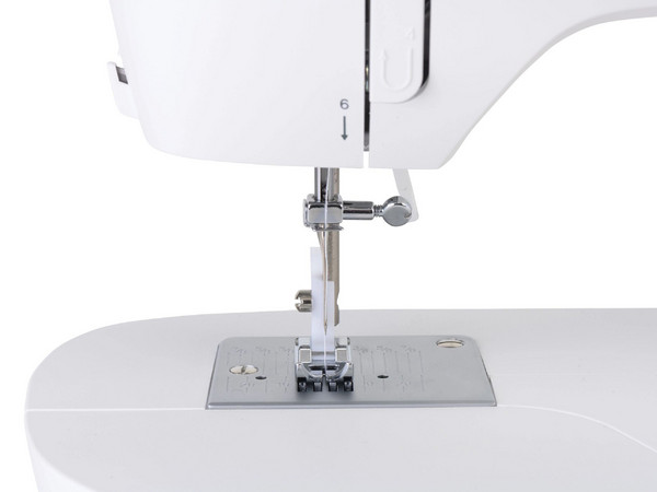 Máquina de Coser Singer M1505, 6 Puntadas, color blanco.