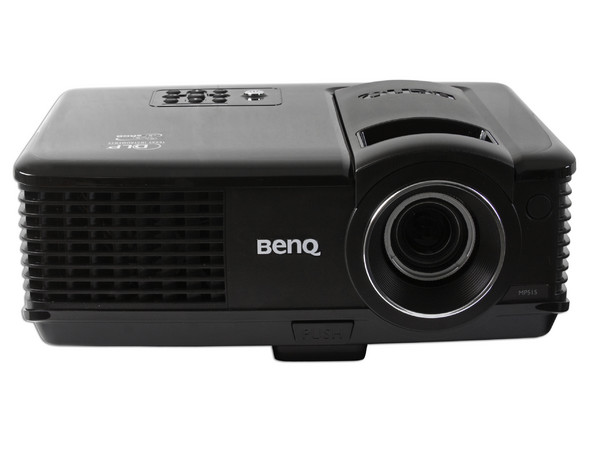 Proyector BenQ MP515, Resolución de 800 x 600 y 2500 lúmenes.