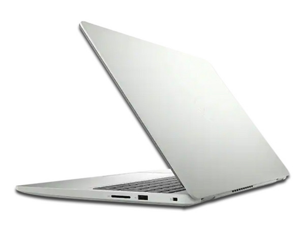 Laptop DELL Inspiron 15 3501:
Procesador Intel Core i3 1005G1 (hasta 3.40GHz),
Memoria de 4GB DDR4,
Disco Duro de 1TB,
Pantalla de 15.6