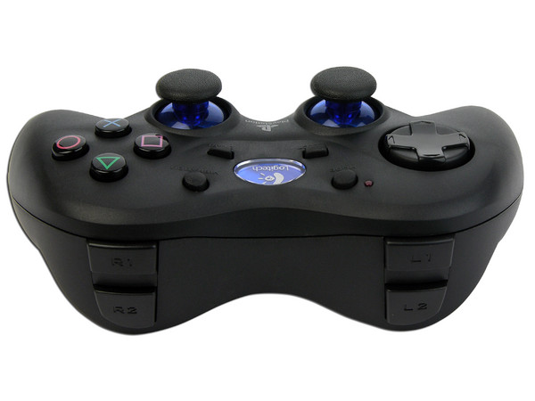 Game Pad  Inalámbrico logitech , 8 botones de acción, 2 Sticks análogos, 2 motores de vibración. para PlayStation 2