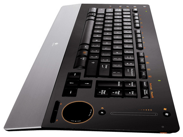 Teclado Logitech diNovo Edge Inalámbrico Bluetooth 2.0, Recargable y Ultraplano. (versión en inglés)