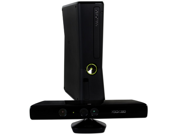 Nueva Xbox 360 con 4 GB, Wi-Fi integrado y Kinect. Color Negra   