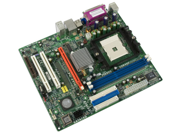 T. Madre GOAL3+, Chipset SiS 761GX,
Soporta: Athlon 64 (K8) / Sempron, Socket 754,
Memoria: DDR333 266/200MHz, 2GB Max,
Integrado: Audio, Red,
Diseño: Micro ATX, Ptos:1xPCEX16, 1xPCI, 1x CNR