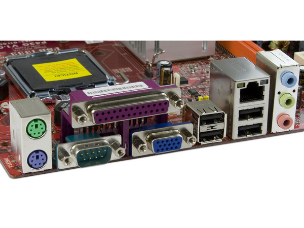 T. Madre PCCHIPS P43G (V1.0), ChipSet Intel G31 y ICH7,
Soporta: Cel.400, DualCore/Duo/Quad, 1333/1066/800MHz,
Memoria: DDR2 800/667, 2 Bancos, 4GB Max,
Integrado: Audio 5.1, Red 10/100, Video Intel,
Diseño: MicroATX, Ptos: 1xPCEx16, 1xPCE, 2xPCI