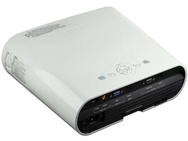 Proyector Sony VPL-ES7, Resolución de 800 x 600 y 2,000 lúmenes.