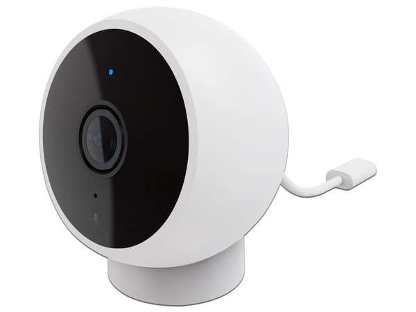 Cámara de Seguridad Xiaomi Mi Home, Montaje magnético, Ultra gran angular 170 grados, 1080p, Ranura MicroSD, Wi-Fi, IP65. Color Blanco. Empaque original desgastado, producto con desgaste y uso visible.