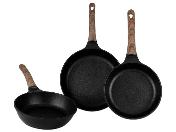 Juego de Sartenes Queen Sense Onix Pro (SKJ013-01) incluye sartenes de 22 cm, 24 cm y 28 cm, con recubrimiento antiadherente y mangos ergonómicos, aptos para todo tipo de cocinas.
