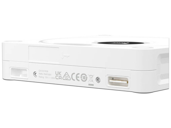 Kit de 3 ventiladores Corsair  iCUE LINK QX120, de 120mm, con iluminación LED RGB. Color Blanco