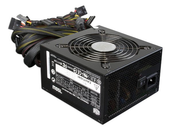 Fuente de Poder Cooler Master Real Power PRO de 750W.