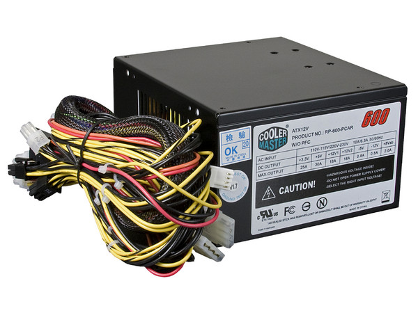 Fuente de Poder Cooler Master Extreme Power Duo de 600W.
