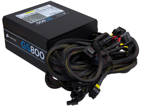 Fuente de Poder Corsair Gaming Series GS800 de 800W, ATX, 80 PLUS BRONZE.