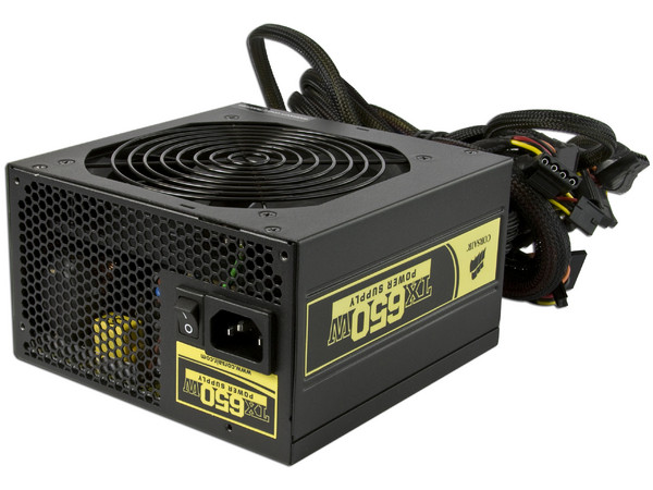 Fuente de Poder CORSAIR TX650W de 650W