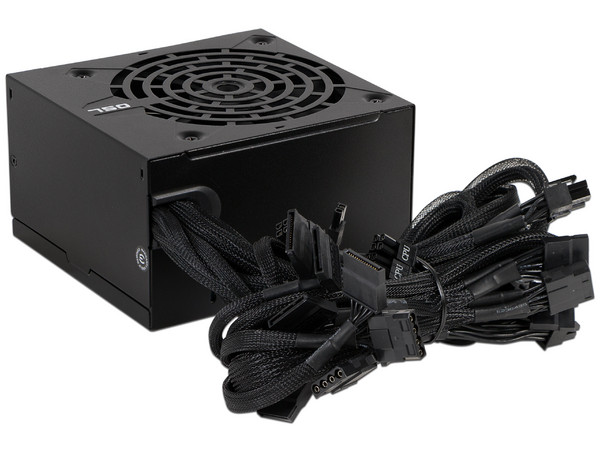Fuente de Poder EVGA de 750W, ATX.