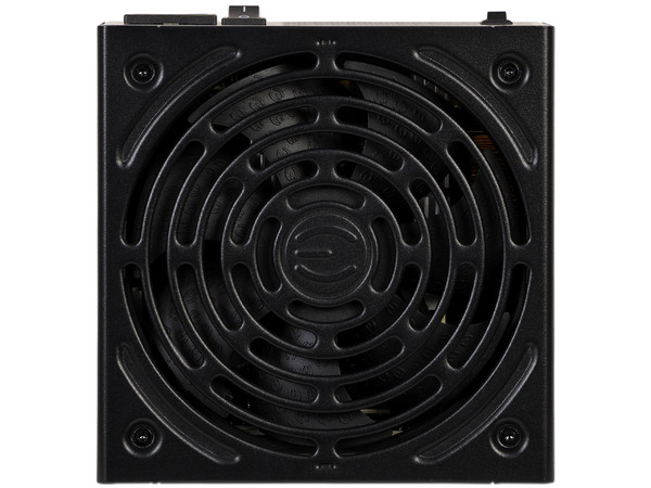 Fuente de Poder EVGA 650 B5 de 650W, Full Modular, ATX, 80 PLUS Bronze.