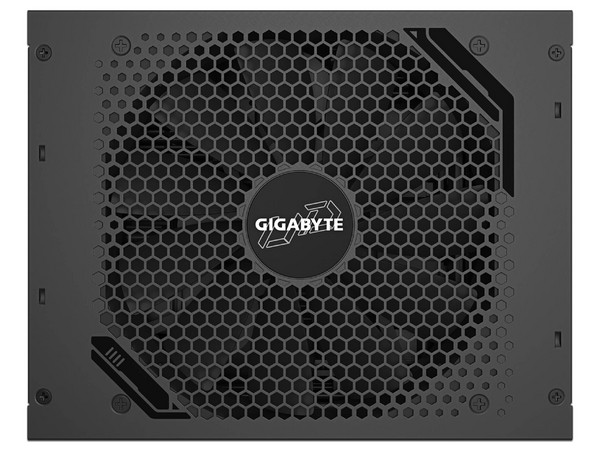 Fuente de Poder Gigabyte UD1600PM PG5 AI TOP de 1600W, 80 PLUS Platinum, Color Negro.