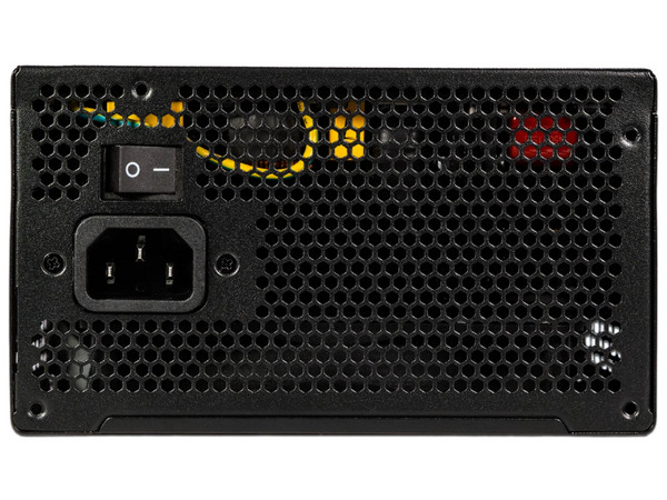 Fuente de Poder Gaming Naceb Fusión Nova 750 Gold de 750W, ATX 3.1, SATA, Molex, PCIE, 80 Plus Gold. Color Negro.
