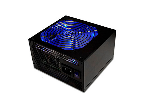 Fuente de Poder OCZ GameXStream de 700W para Gabinete ATX, Conector de 20/24 pines, Ventilador 120mm con Luz