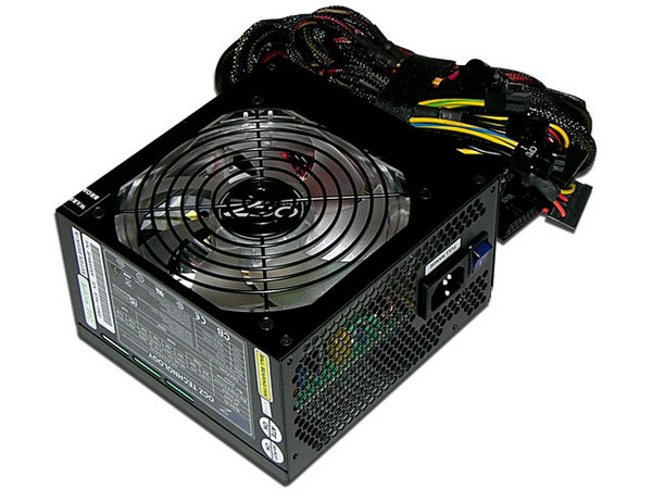 Fuente de Poder OCZ GameXStream de 850W para Gabinete ATX, Conector de 20/24 pines, Ventilador 120mm con Luz