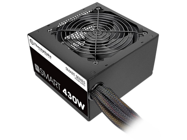 Fuente de poder Thermaltake Smart 430W 80 PLUS.