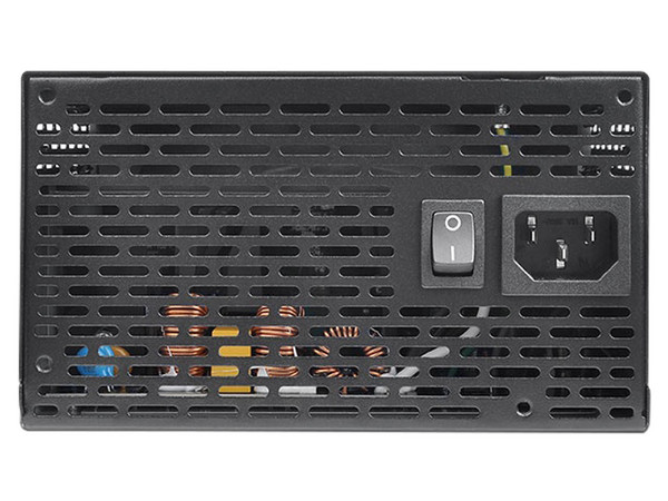 Fuente de Poder Thermaltake Smart BM2 de 750W, Semi-Modular, ATX, 80 PLUS Bronze.