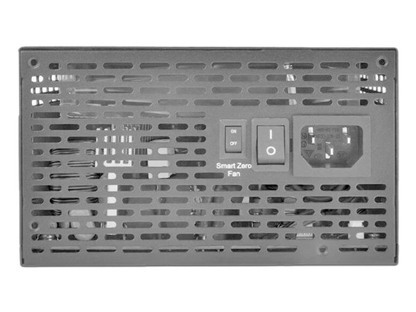 Fuente de poder Thermaltake smart BM3 de 750W 80 PLUS Bronze, ATX, Pcie 5.0.