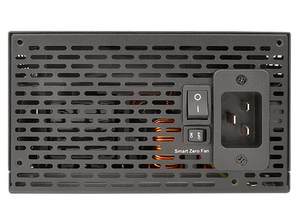 Fuente de Poder Modular Thermaltake Toughpower GF3 de 1350W, ATX, 80 Plus Gold.