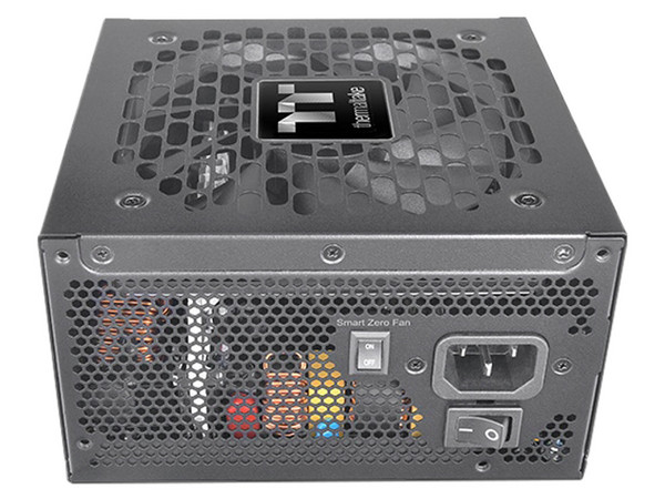 Fuente de Poder Modular Thermaltake Toughpower GT de 1000W, ATX 3.1, 80 PLUS Gold, Color Negro.