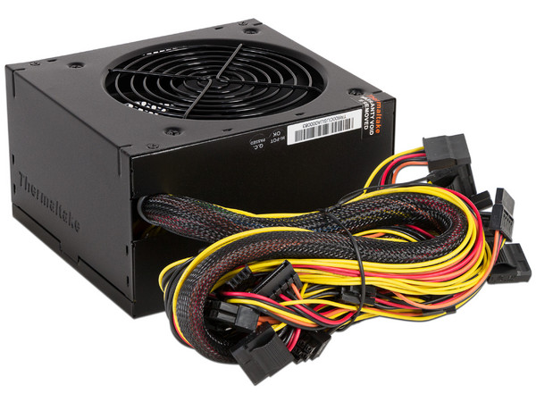 Fuente de Poder Thermaltake TR2 de 600W, ATX