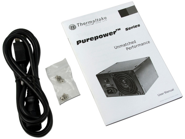 Fuente de Poder Thermaltake PurePower 80 PLUS de 700W