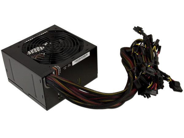 Fuente de Poder Thermaltake TR2 de 600W