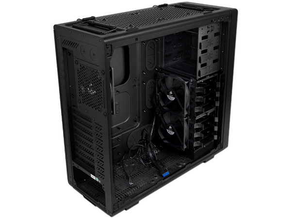 Gabinete Corsair Vengance C70, ATX (sin fuente de poder). Color Negro.