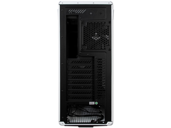 Gabinete Corsair Vengance C70, ATX (sin fuente de poder). Color Blanco.