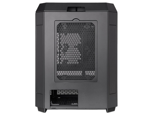 Gabinete Thermaltake The Tower 600, Mid Tower, ATX, Compatible con Kit de Pantalla LCD, No Incluye Fuente de Poder. Color Negro.
