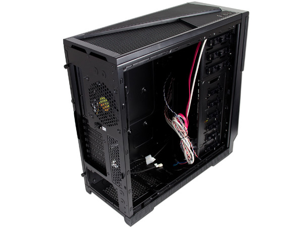 Gabinete Thermaltake Armor A90 con ventilador frontal y superior de Leds Azules. (no incluye fuente de poder) Color Negro