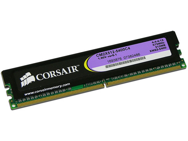 Memoria Corsair XMS2 de 512MB DDR2 675MHz
Timing: 4-4-4-12, Voltaje: 1.9V
Modelo: CM2X512-5400C4