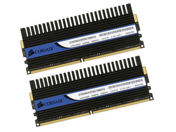 Memoria Corsair Dominator 4GB (2 x 2GB) DDR2 1066MHz
Timing: 5-6-6-18, Voltaje: 2.10V.
Modelo: CMD4GX2M2A1066C5