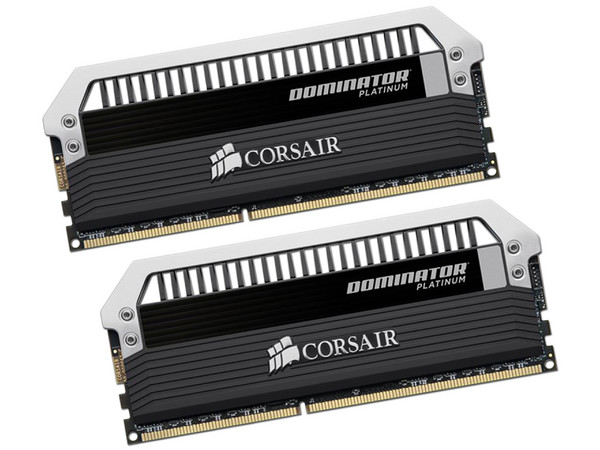 Memoria Corsair Dominator Platinum DDR3 PC3-19200 (2400MHz), CL11, 8 GB (2 x 4 GB), Kit con dos piezas de 4 GB.