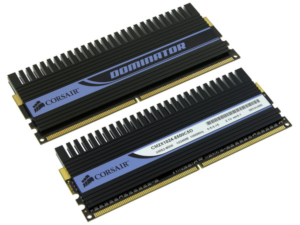 Memoria Corsair Dominator 2GB (2 x 1GB) DDR2 1066 (PC2 8500)
Timing: 5-5-5-15, Cas: 5, Voltaje: 2.1V.
Modelo: TWIN2X2048-8500C5D G