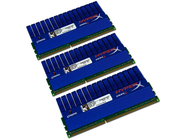 Memoria Kingston HyperX de 6GB (3x2GB) DDR3 2000MHz (PC3-16000),
Timing: 9-9-9, Voltaje: 1.65V,
Modelo: KHX2000C9D3T1K3/6GX