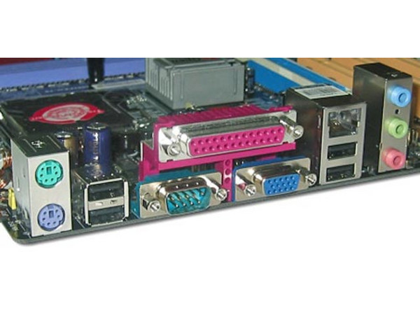 T. Madre AOpen s661FXm-7S, ChipSet SiS661FX,
Soporta: Intel LGA775 de FSB 800MHz,
Integrado: Video, Audio 5.1  y Red,
Memoria: 2 DIMM DDR 266/333/400, Max. 2GB,
Diseño: MicroATX, Ptos: 3x PCI, AGP 8X