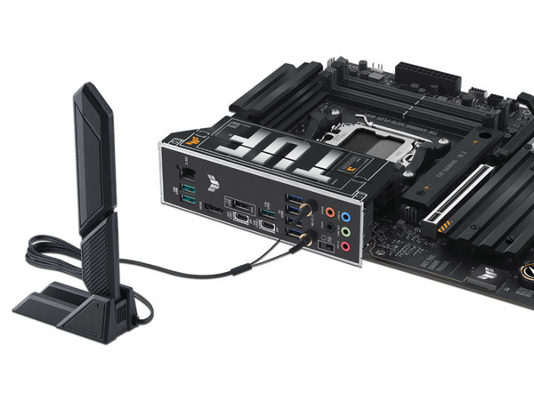 T. Madre ASUS TUF GAMING X870-PLUS WIFI: Chipset X870, 
Segmento: Alto/Gamer,
Soporta AMD Ryzen 9000/ 8000 & 7000, Socket AM5,
Memoria: DDR5 8000,6400, 6000 MHz, 192GB Max,
Audio HD,Wi-Fi 7, USB 4.0, SATA 3.0, M.2, 
ATX, PCIe 5.0