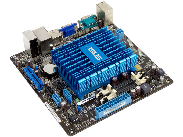 T. Madre Asus AT4NM10T-I, Chipset Intel NM10,
Procesador Integrado Intel Atom D425,
Integrado: Audio, Red, Video Intel GMA 3150,
Memoria: DDR3 800MHz, 2 Bancos, 4GBMax,
Diseño Mini ITX, Ptos: 1xPCIEx4.