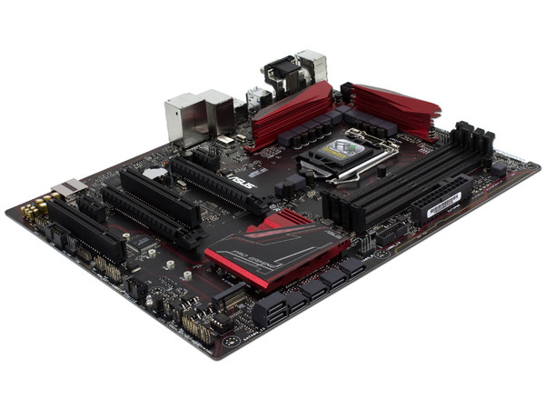 T. Madre Asus B150 PRO GAMING/AURA, Chipset Intel B150,
Soporta: Intel Core i7/Core i5/Core i3/Pentium de Socket 1151,
Memoria: DDR4 2133 MHz, 64GB Max,
Integrado: Audio HD, Red, USB 3.1 y SATA 3.0, ATX,
Ptos: 2xPCIEx16, 2xPCIEx1, 2xPCI.