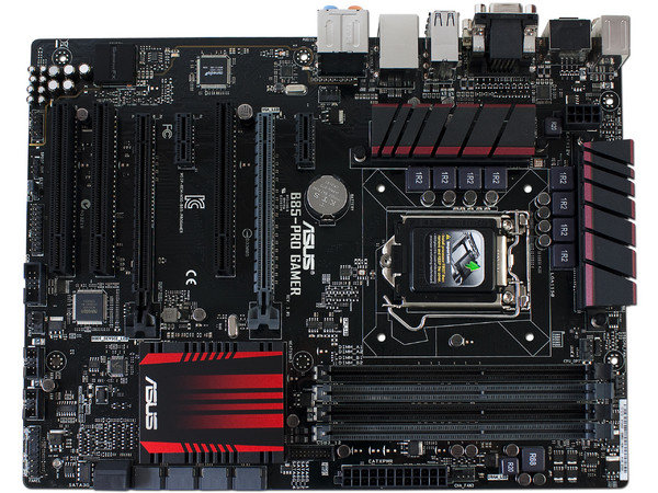 T. Madre ASUS B85-PRO GAMER, ChipSet Intel B85,
Soporta: Core i7/i5/i3 de Socket 1150,
Memoria: DDR3 1600/1333/1066 MHz, 32GB Max,
Integrado: Audio HD, Red,
USB 3.0 y SATA 3.0,
ATX, Ptos: 2xPCIEx16, 2xPCIEx1, 3xPCI