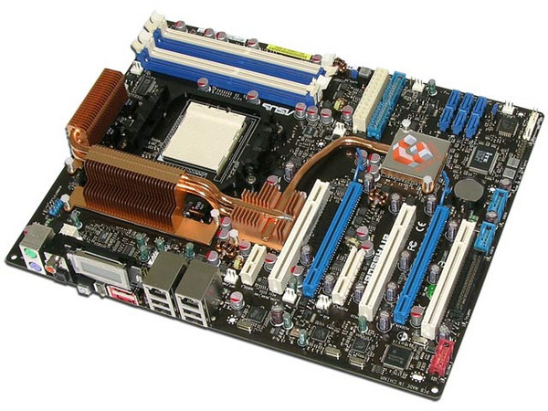 Tarjeta Madre ASUS CROSSHAIR,ChipSet nForce 590,
Soporta: Athlon 64 X2 / Athlon 64 FX / Athlon 64,
Memoria: DDR2 800/667/533, 4 Bancos, 8GB Max,
Integrado: Audio 8CH, Red NVIDIA DualNet,
Diseño: ATX, Ptos: 2xPCIEx16, 1xPCIE, 3xPCI