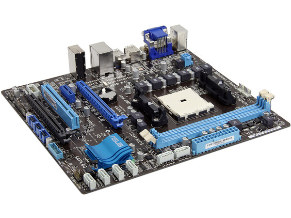 T. Madre ASUS F1A75-M LE, Chipset AMD A75 FCH,
Soporta: AMD A8, A6 y A4 de Socket FM1,
Memoria: DDR3 1866/1600/1333/1066 MHz, 32GB Max,
 USB 3.0 y SATA 3.0
Integrado: Audio HD, Red,
Micro-ATX, Ptos: 1xPCIEX16, 1xPCIEX1